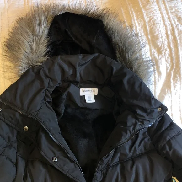 NWT St. John’s bay black puffer fur hood zip up jacket coat - Picture 2 of 4